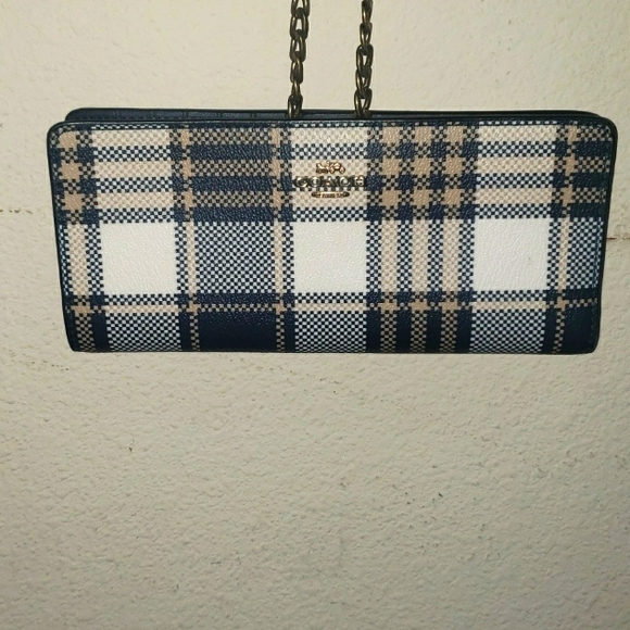 Coach Wallet/Crossbody Unbranded Chain EUC - Picture 1 of 11